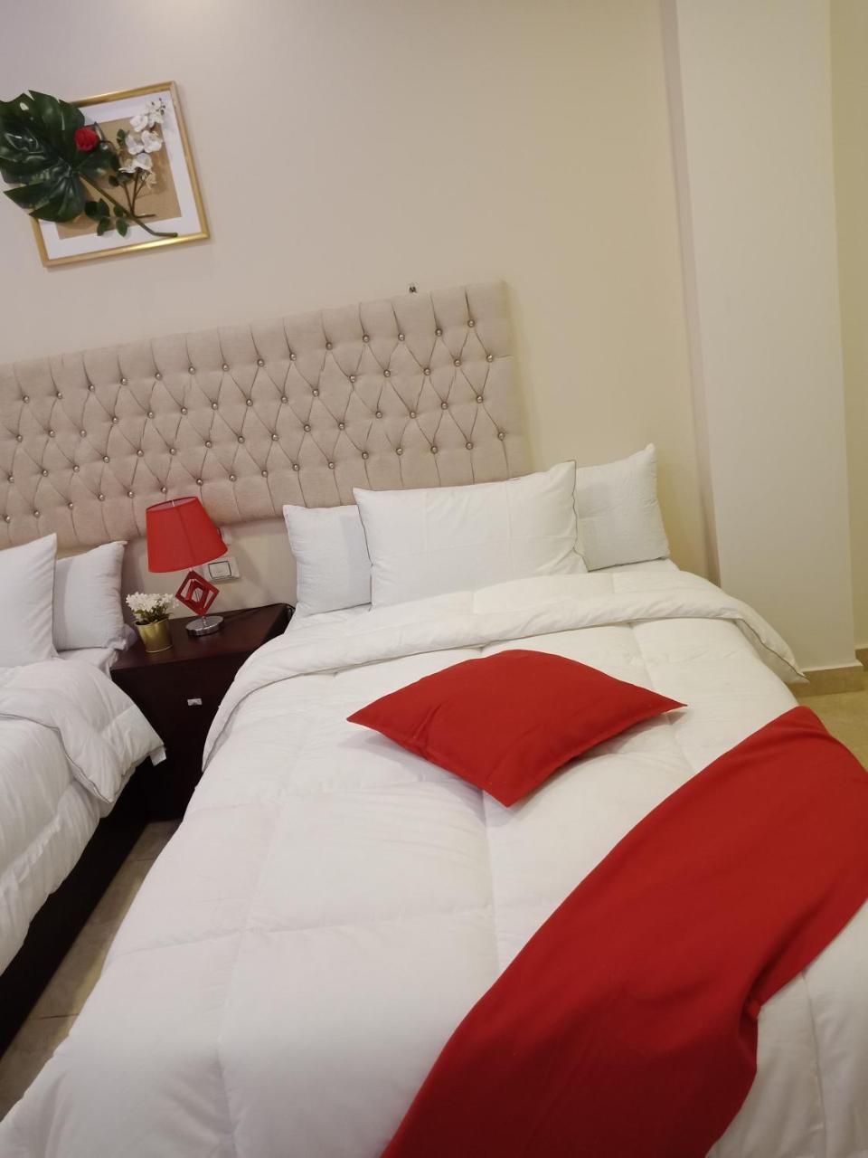 Amon Holiday Pyramids Inn Kafret el-Gabal المظهر الخارجي الصورة