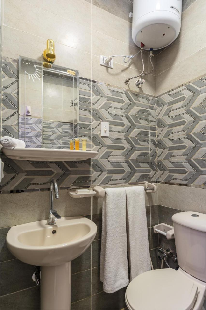 Amon Holiday Pyramids Inn Kafret el-Gabal المظهر الخارجي الصورة