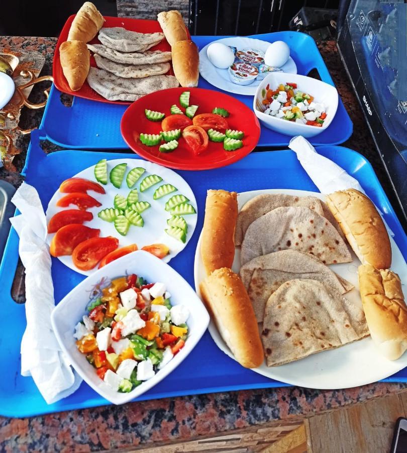 Amon Holiday Pyramids Inn Kafret el-Gabal المظهر الخارجي الصورة